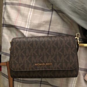 mk purse